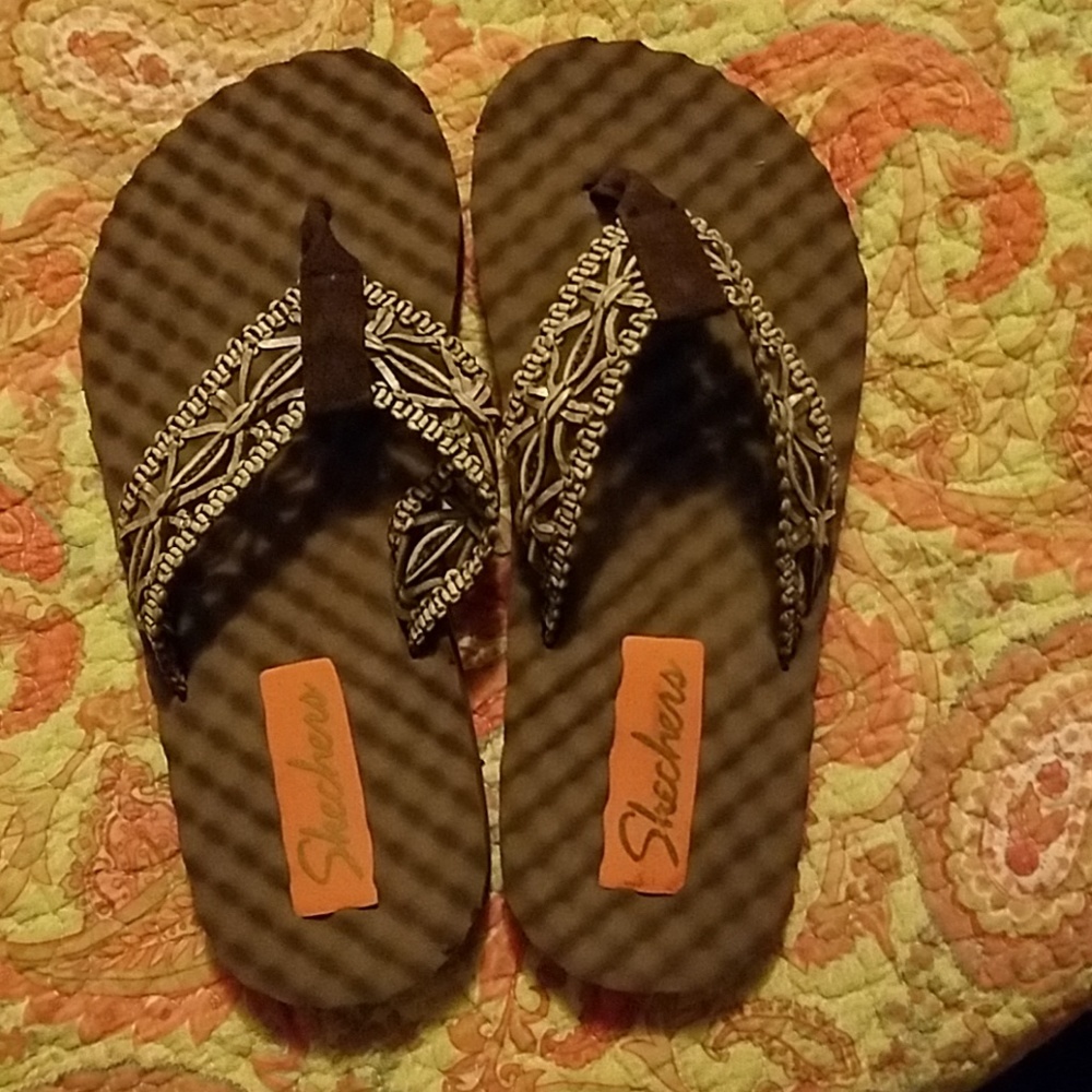 Skechers flip flops